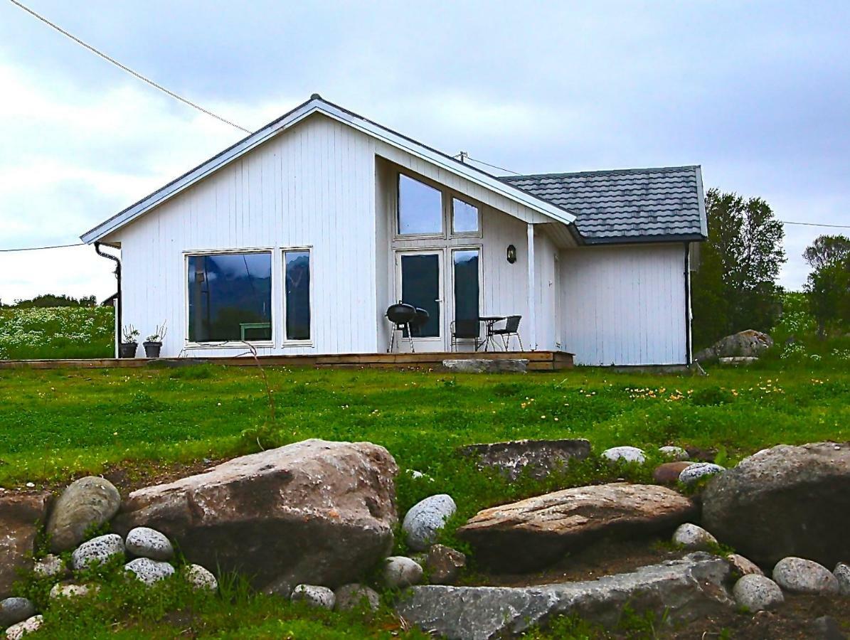 Villa Nesodden, Holdoy Svolvær Exterior foto